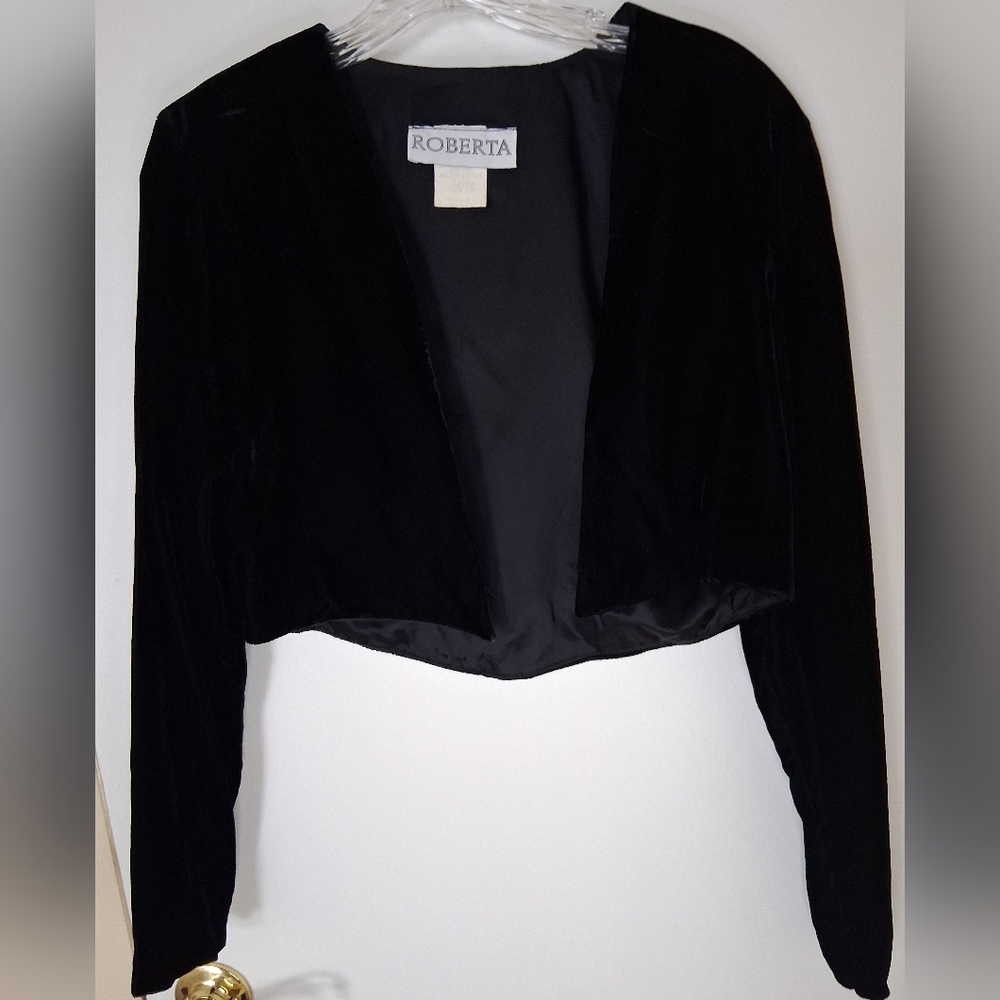 Vintage Roberta Classic Black Velvet Shrug